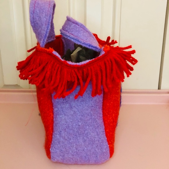 Handmade wool felted handbags for youths - Picture 2 of 4